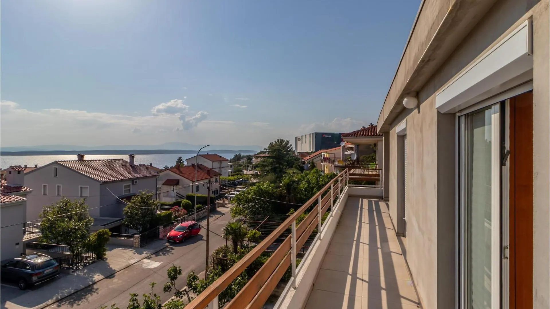 Awesome Apartment In Crikvenica With Wifi 0*,